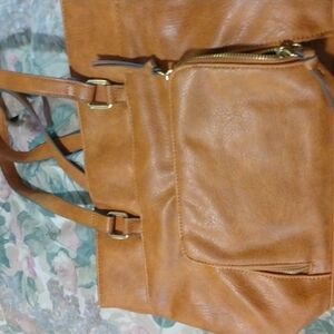 Bueno leather handbag